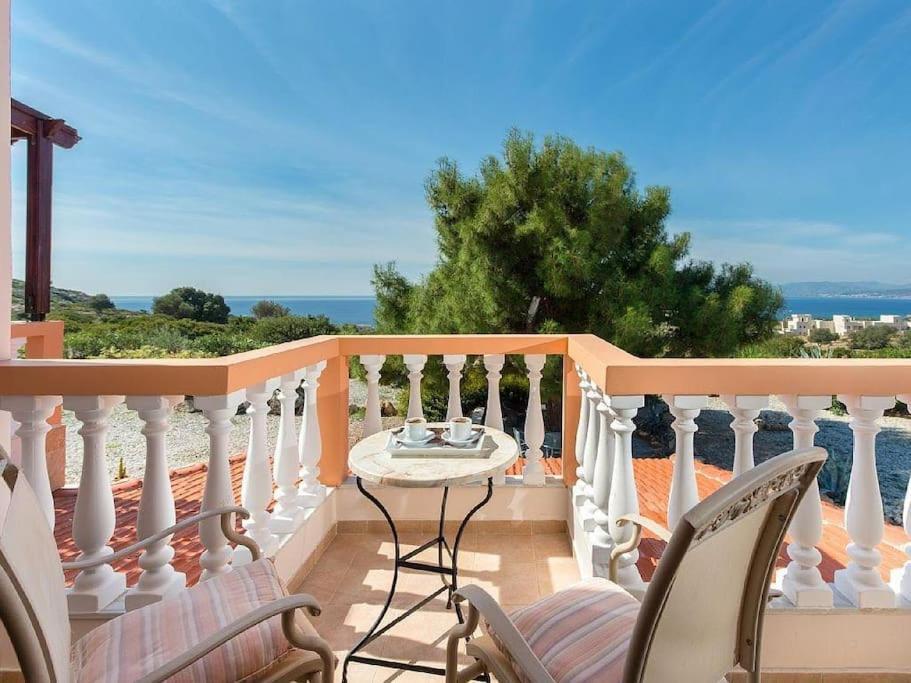 Villa Pefki Экстерьер фото